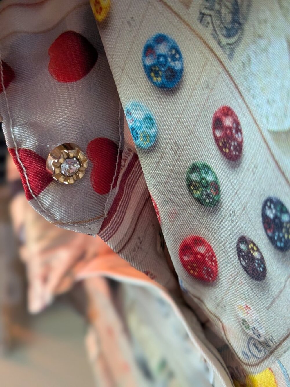 Vilagallo Vintage Buttons Print Button Down Large - Picture 8 of 10